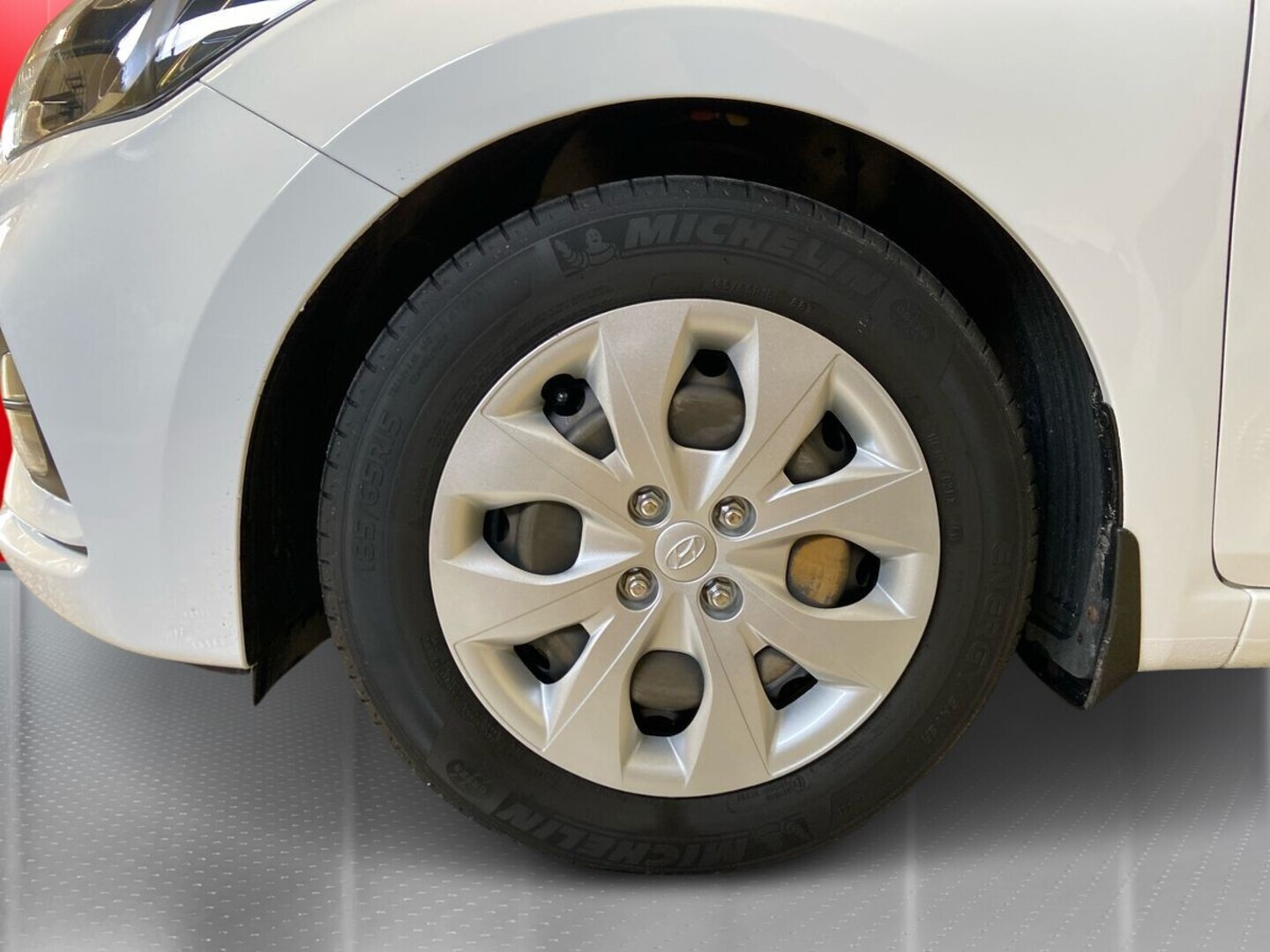 HYUNDAI i20 Hatchback 13