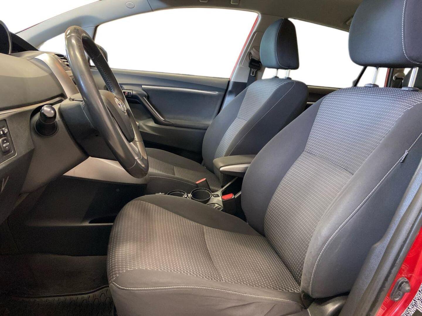 TOYOTA Verso 2014