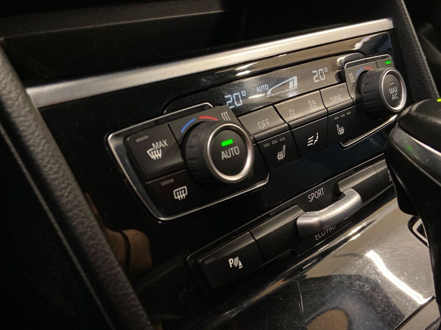 BMW 218 2015