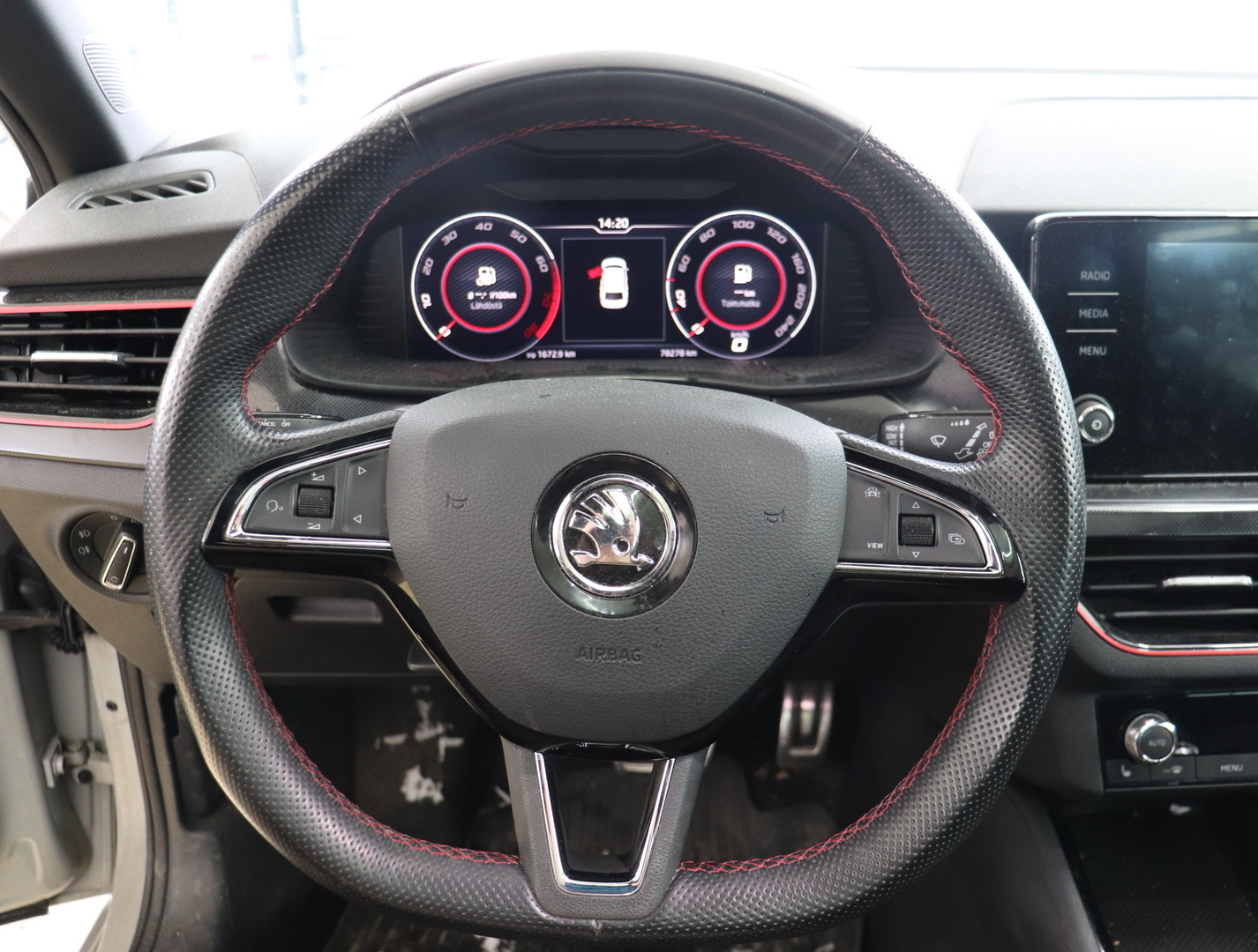 SKODA Scala 12