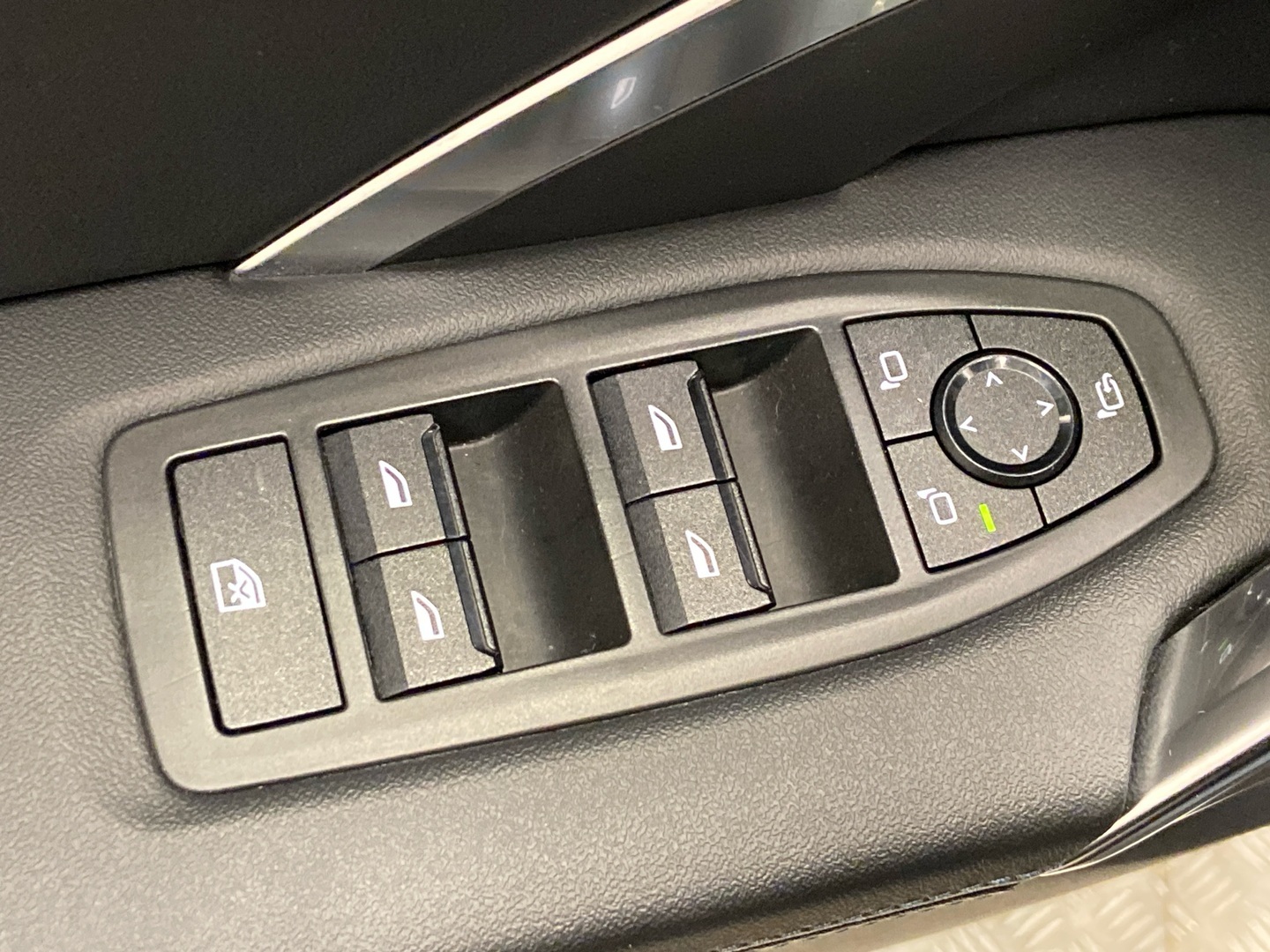 BMW iX1 2024