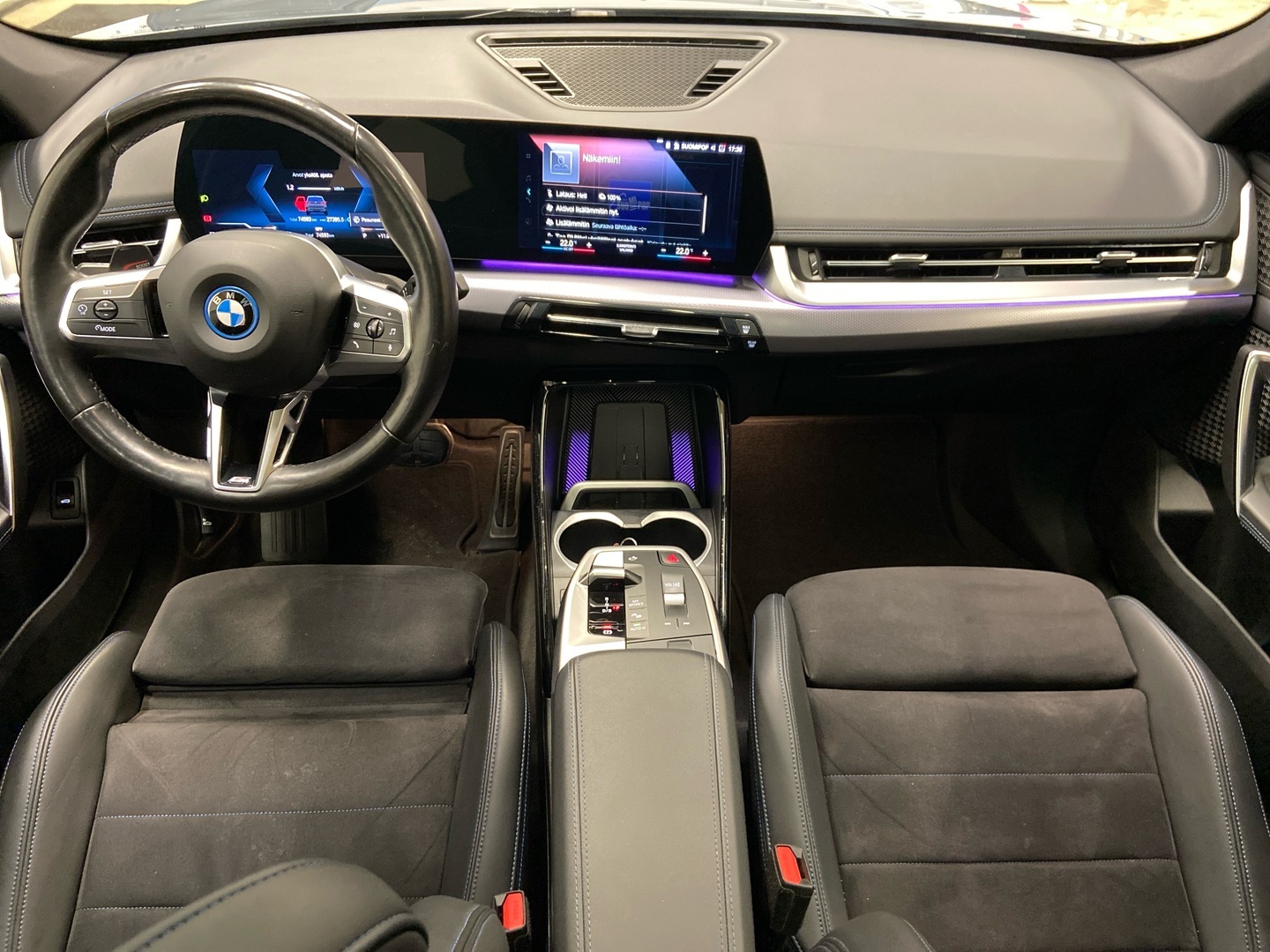 BMW iX1 2024