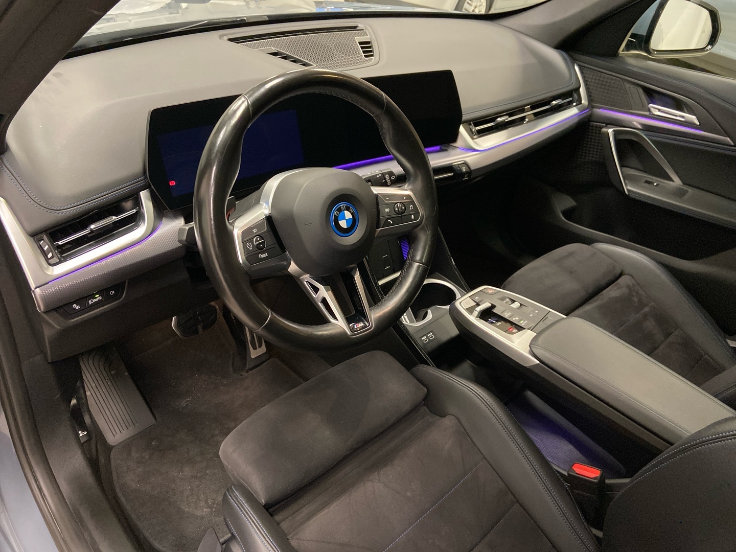 BMW iX1 2024