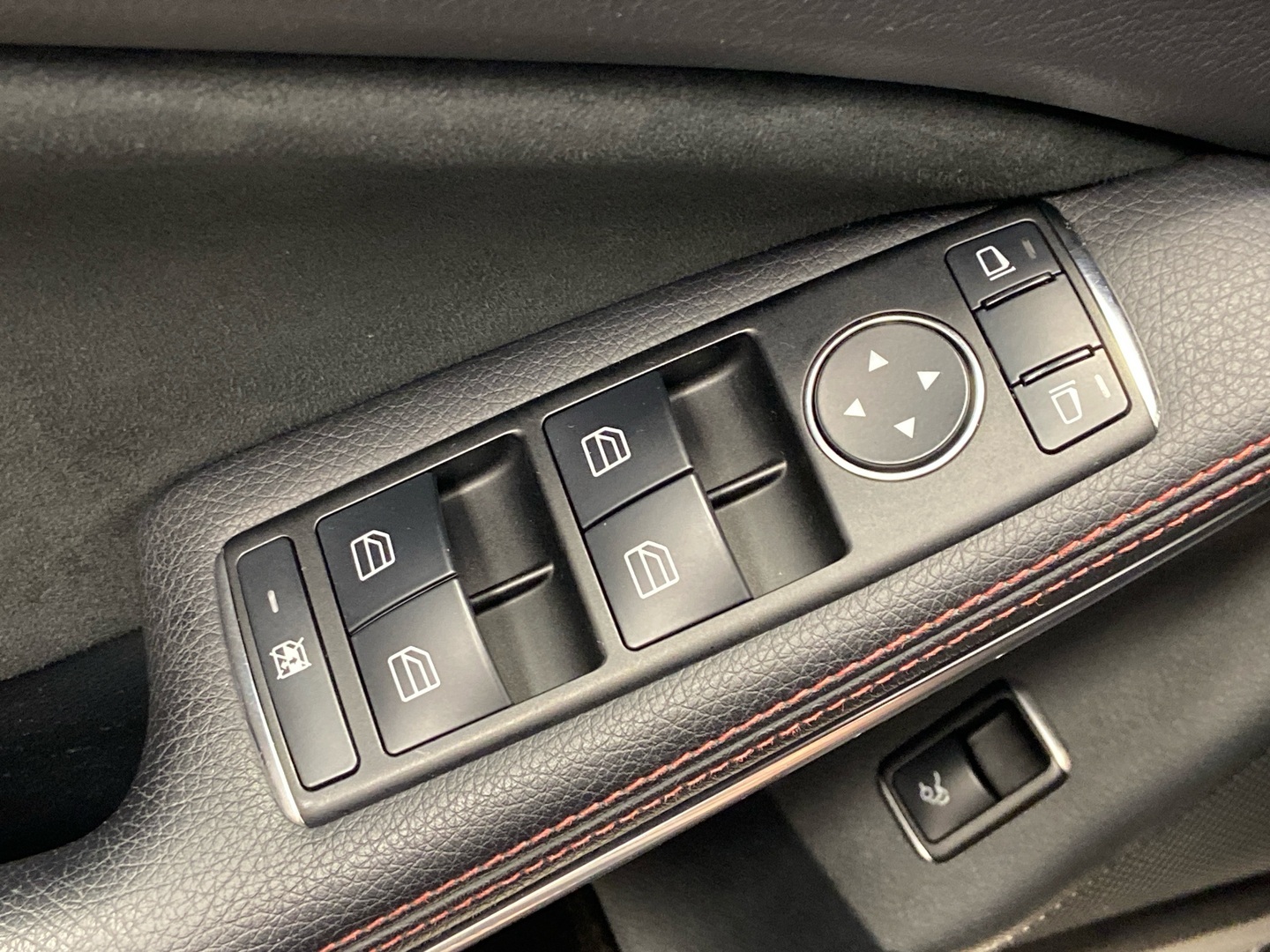 MERCEDES-BENZ CLA 2013