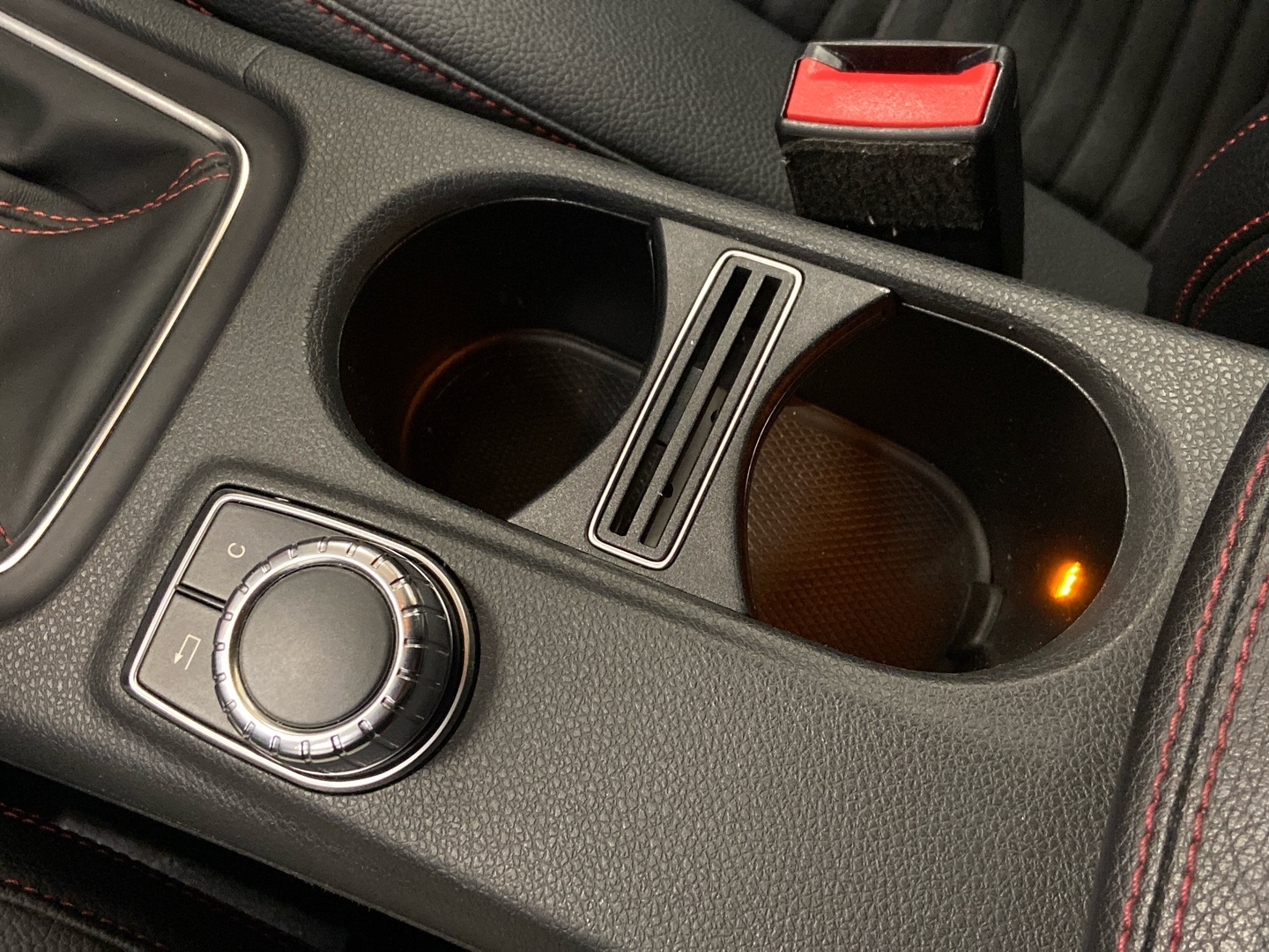 MERCEDES-BENZ CLA 2013