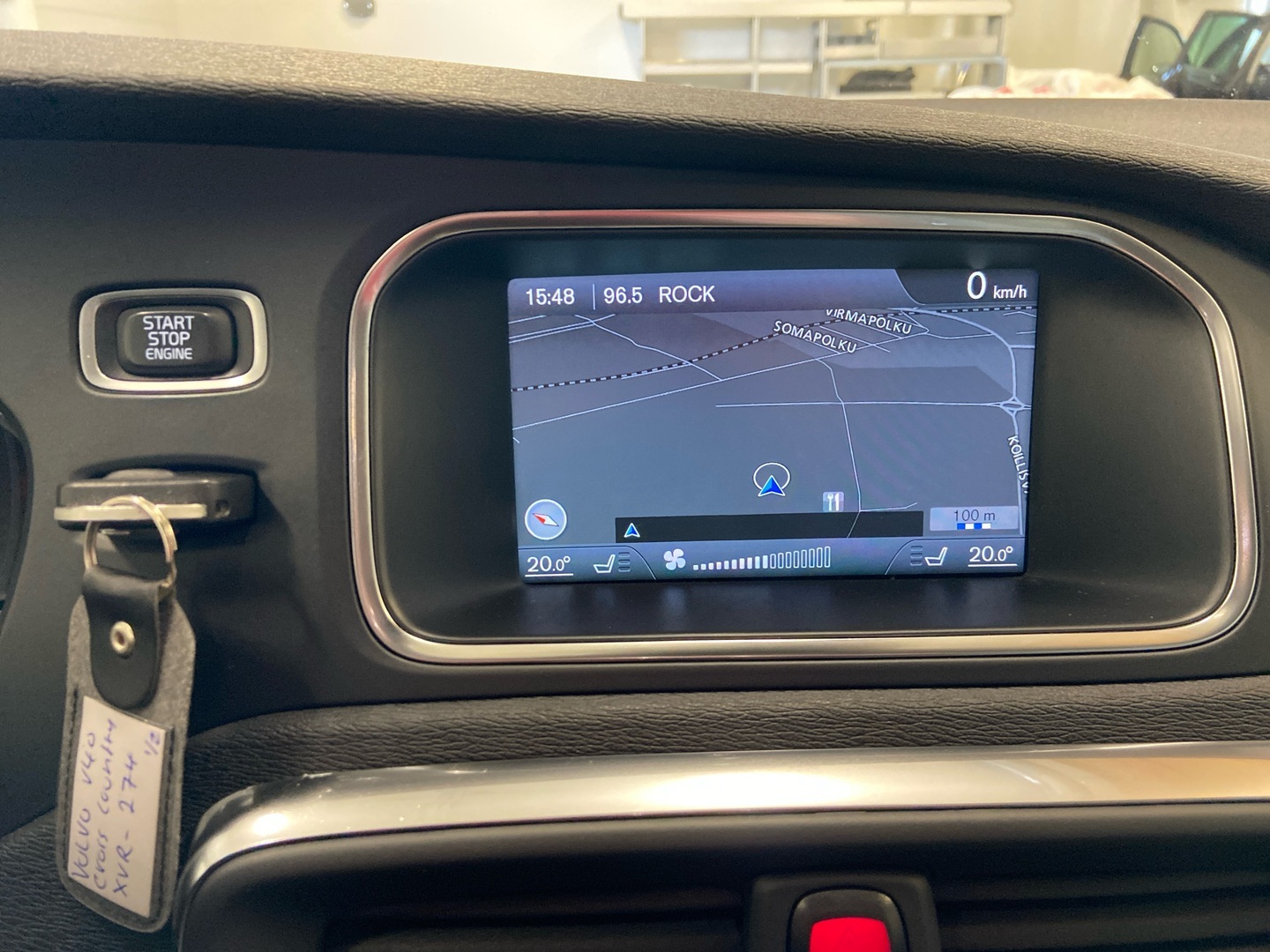 VOLVO V40 Cross Country 2014