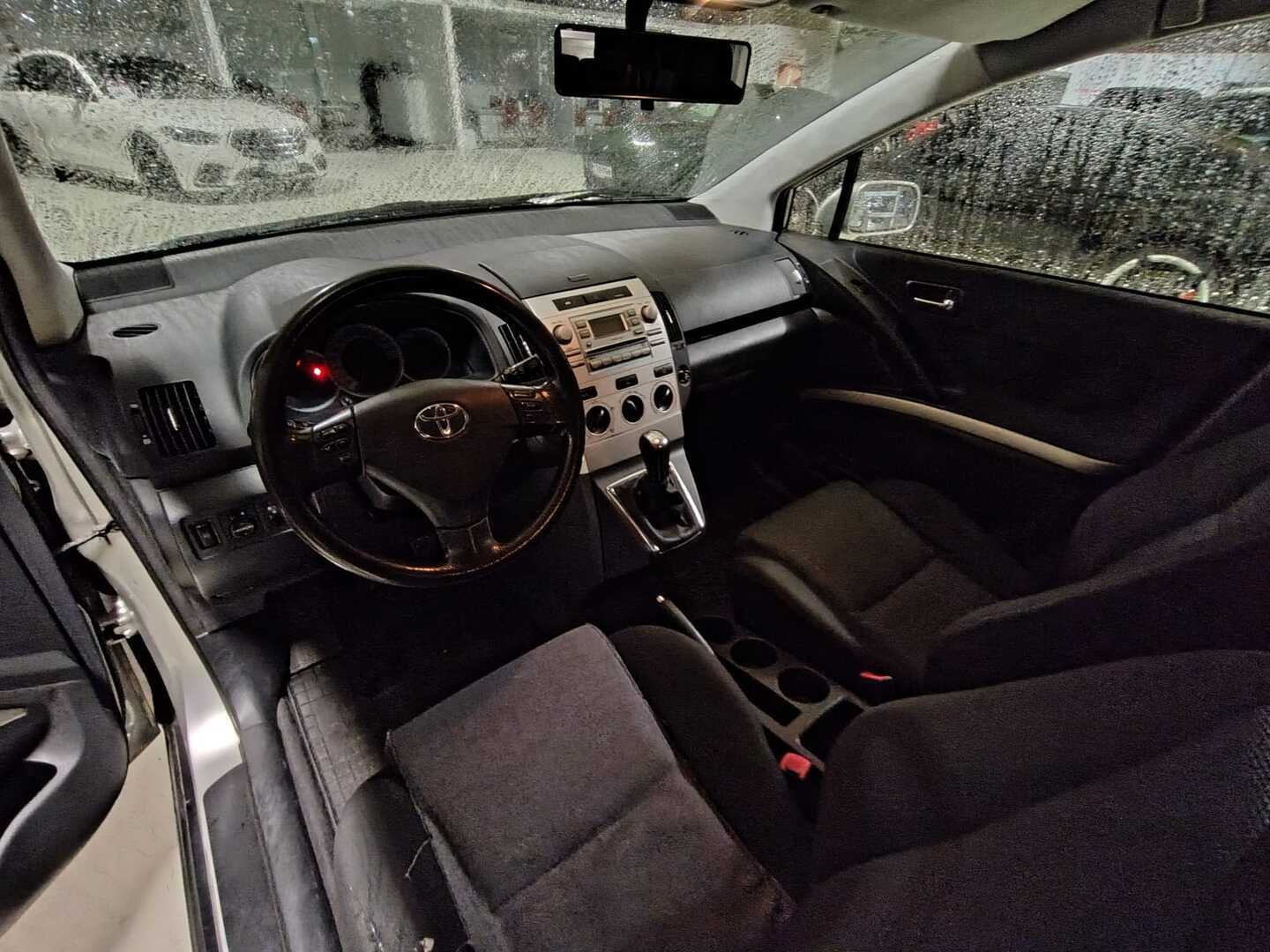 TOYOTA Corolla Verso 2005