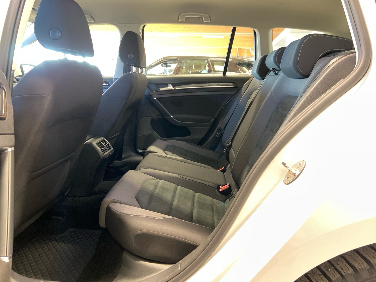 VOLKSWAGEN Golf 2019