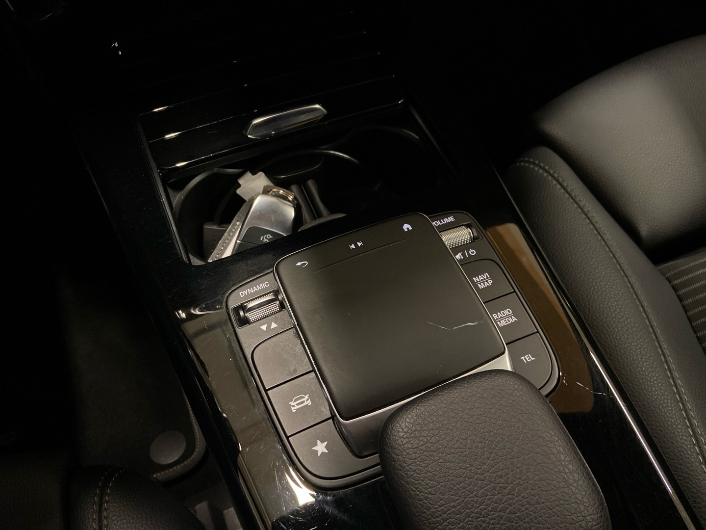 MERCEDES-BENZ CLA 2020