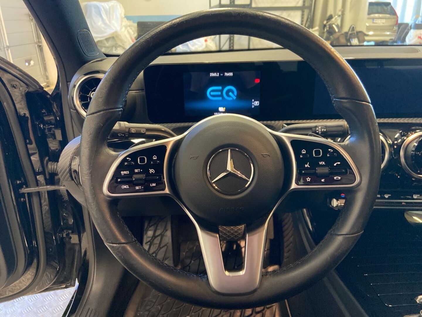 MERCEDES-BENZ A 17