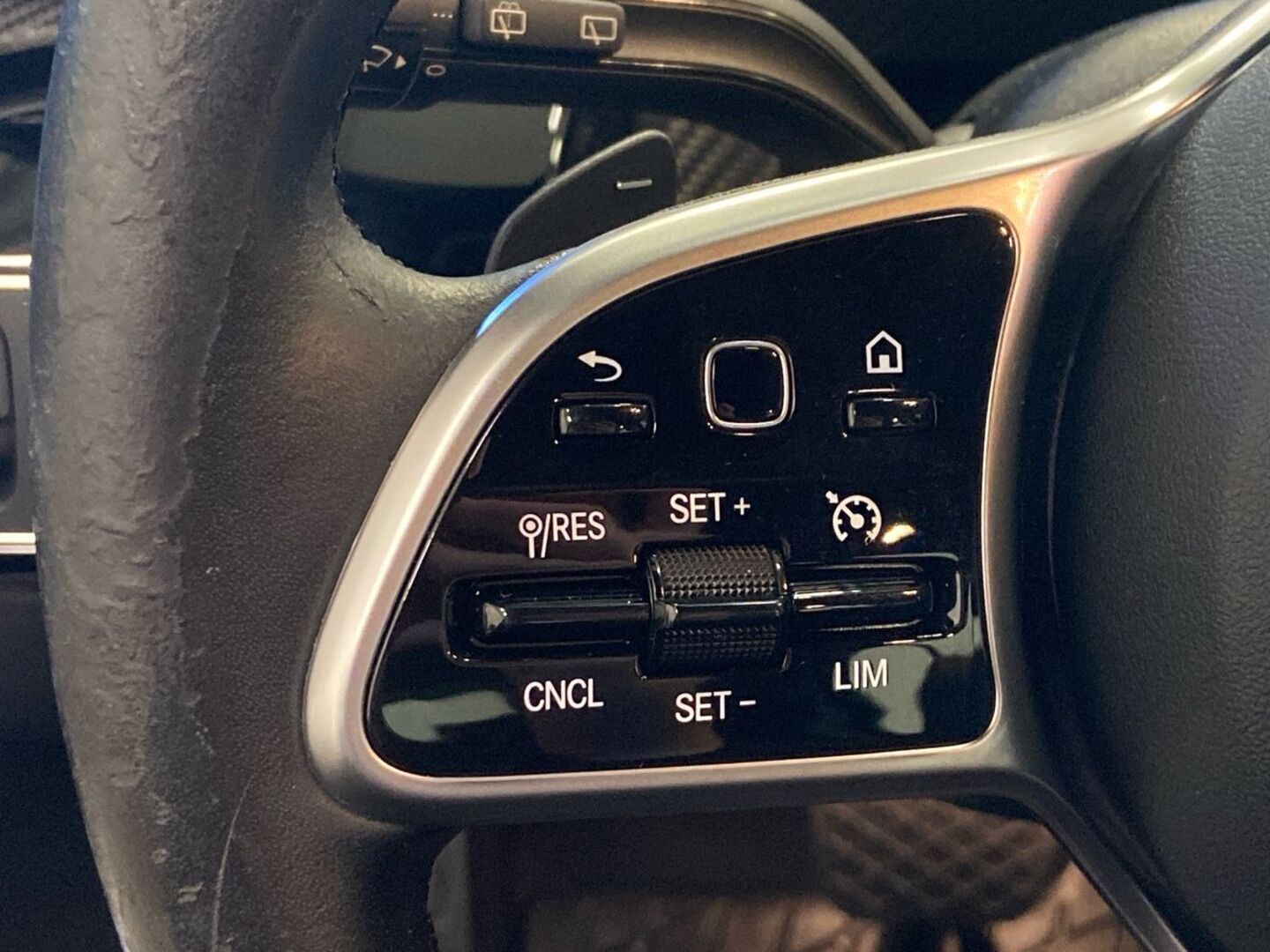 MERCEDES-BENZ A 18