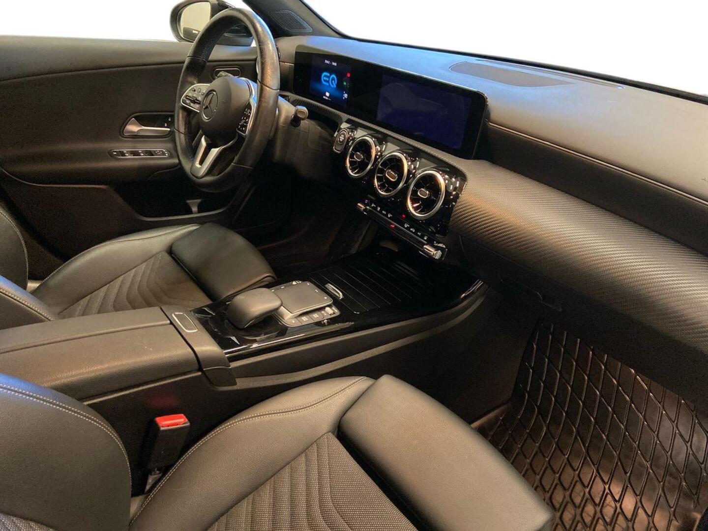 MERCEDES-BENZ A 7