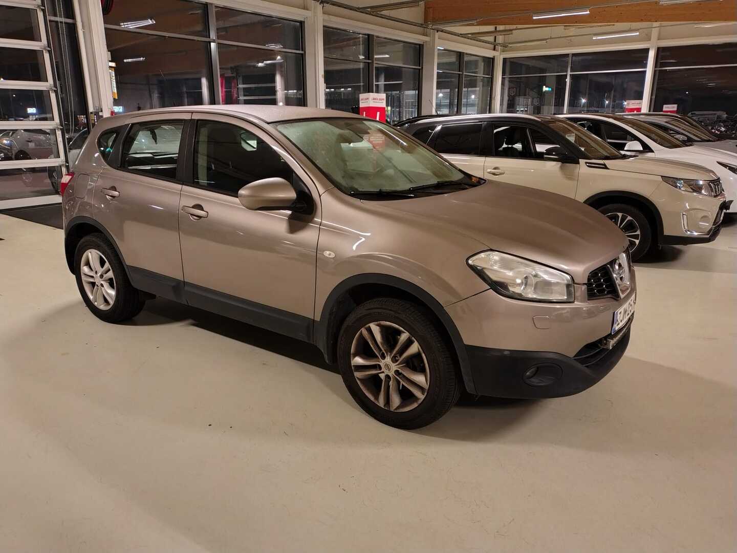 NISSAN Qashqai 2012