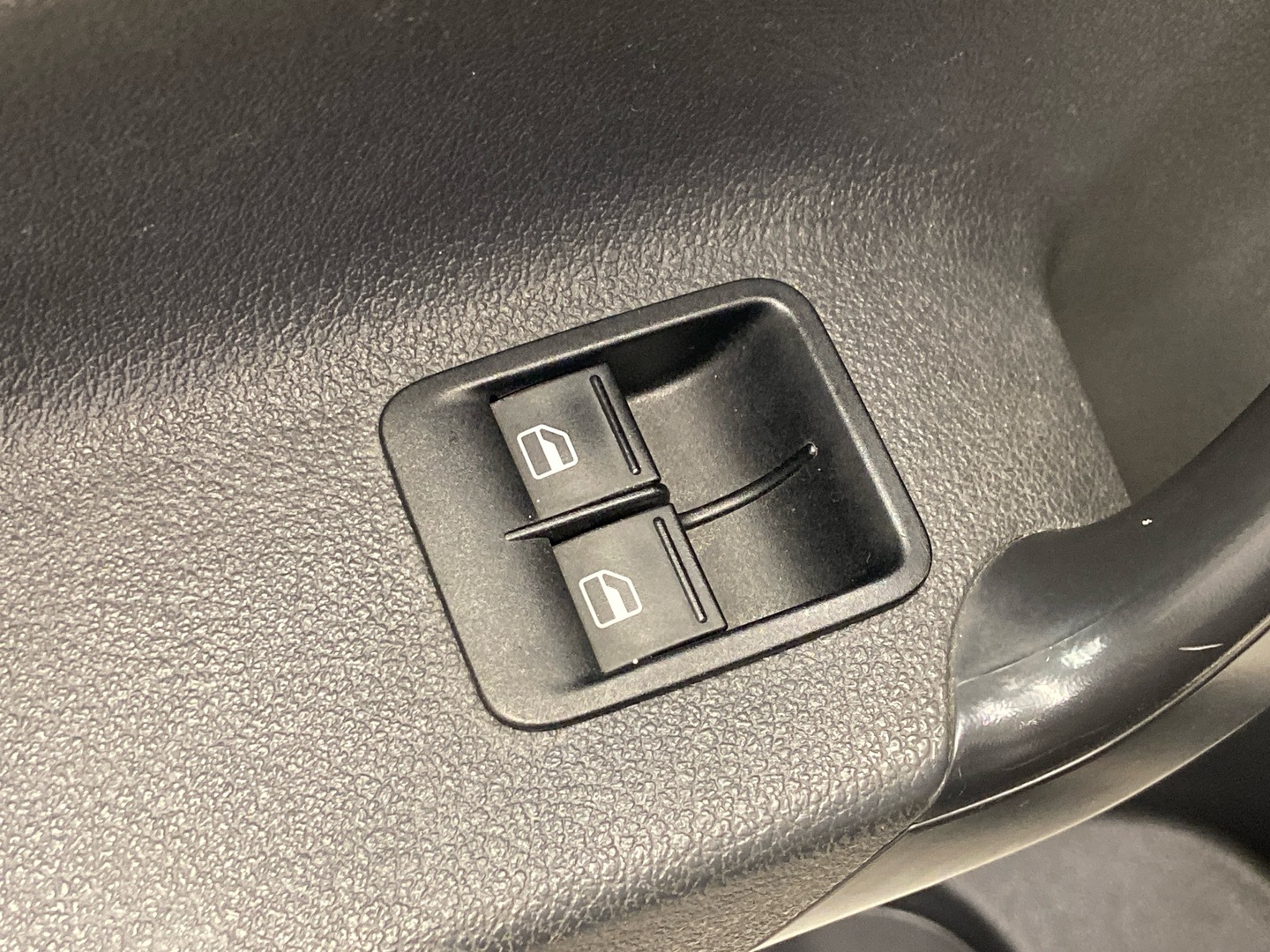 VOLKSWAGEN Caddy 2011