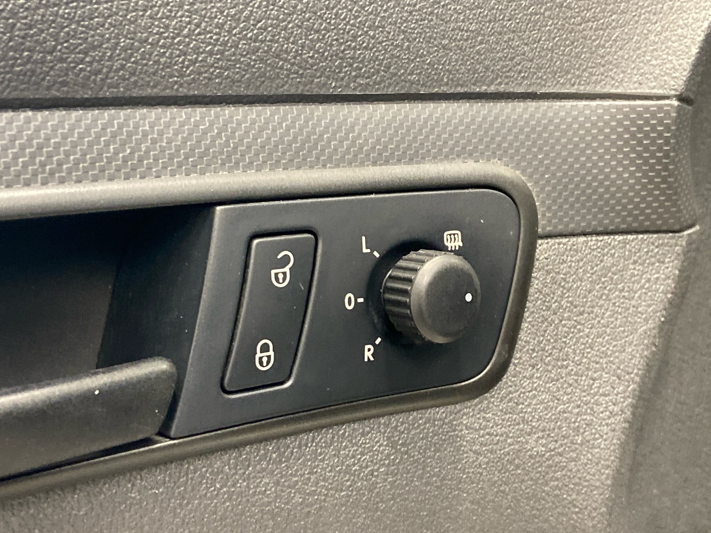 VOLKSWAGEN Caddy 2011