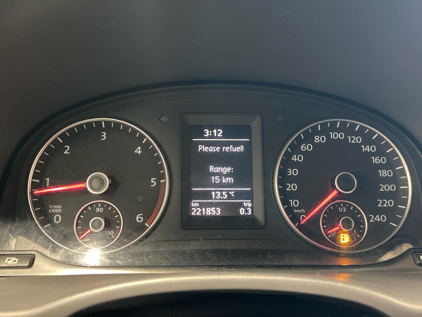 VOLKSWAGEN Caddy 2011