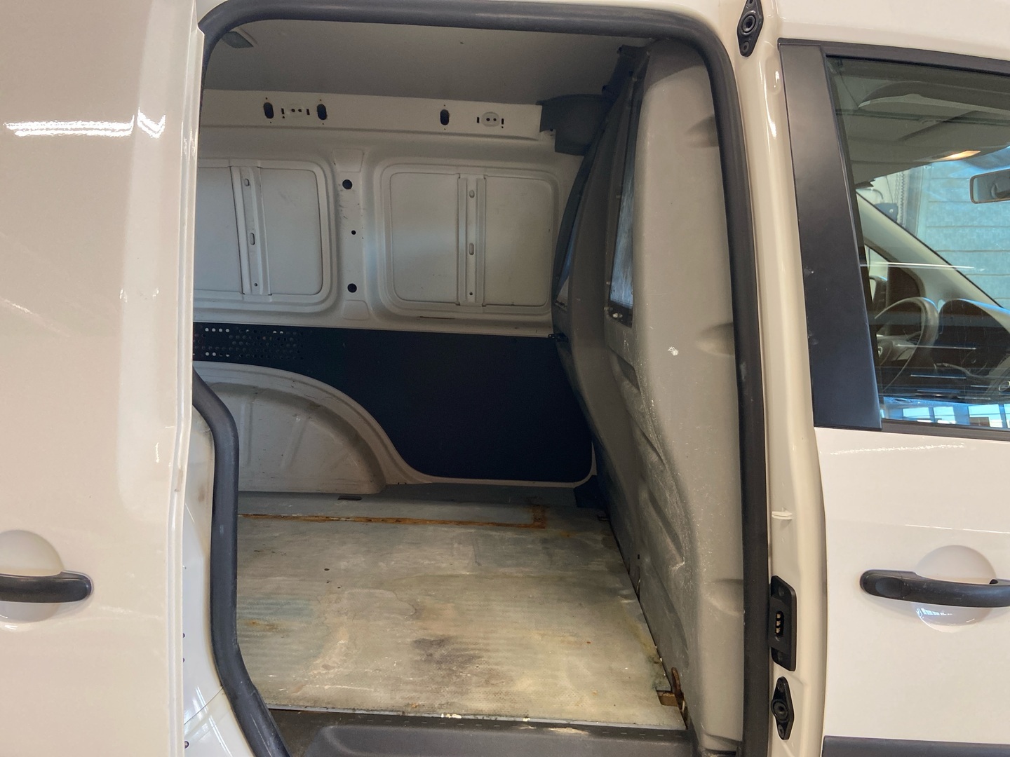 VOLKSWAGEN Caddy 2011