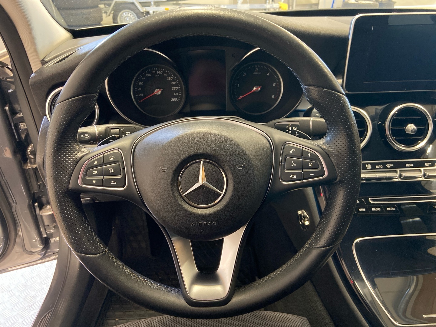 MERCEDES-BENZ C 2018