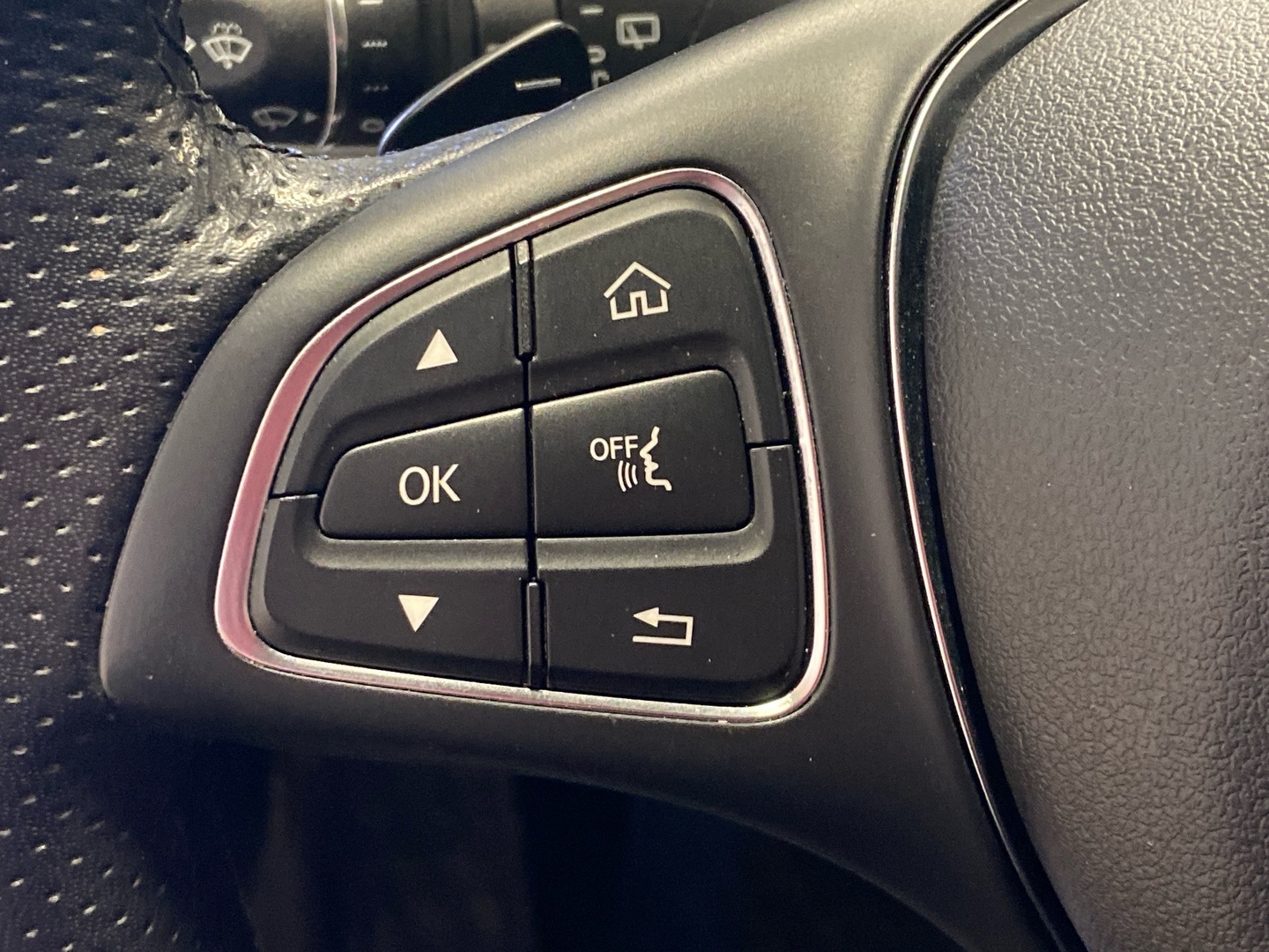 MERCEDES-BENZ C 2018