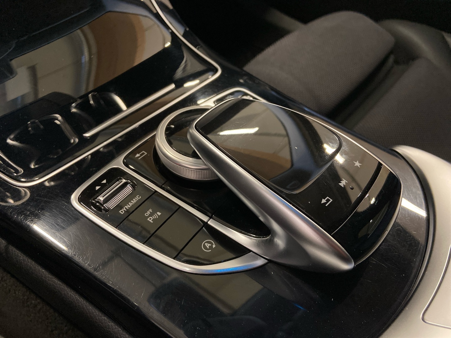 MERCEDES-BENZ C 2018