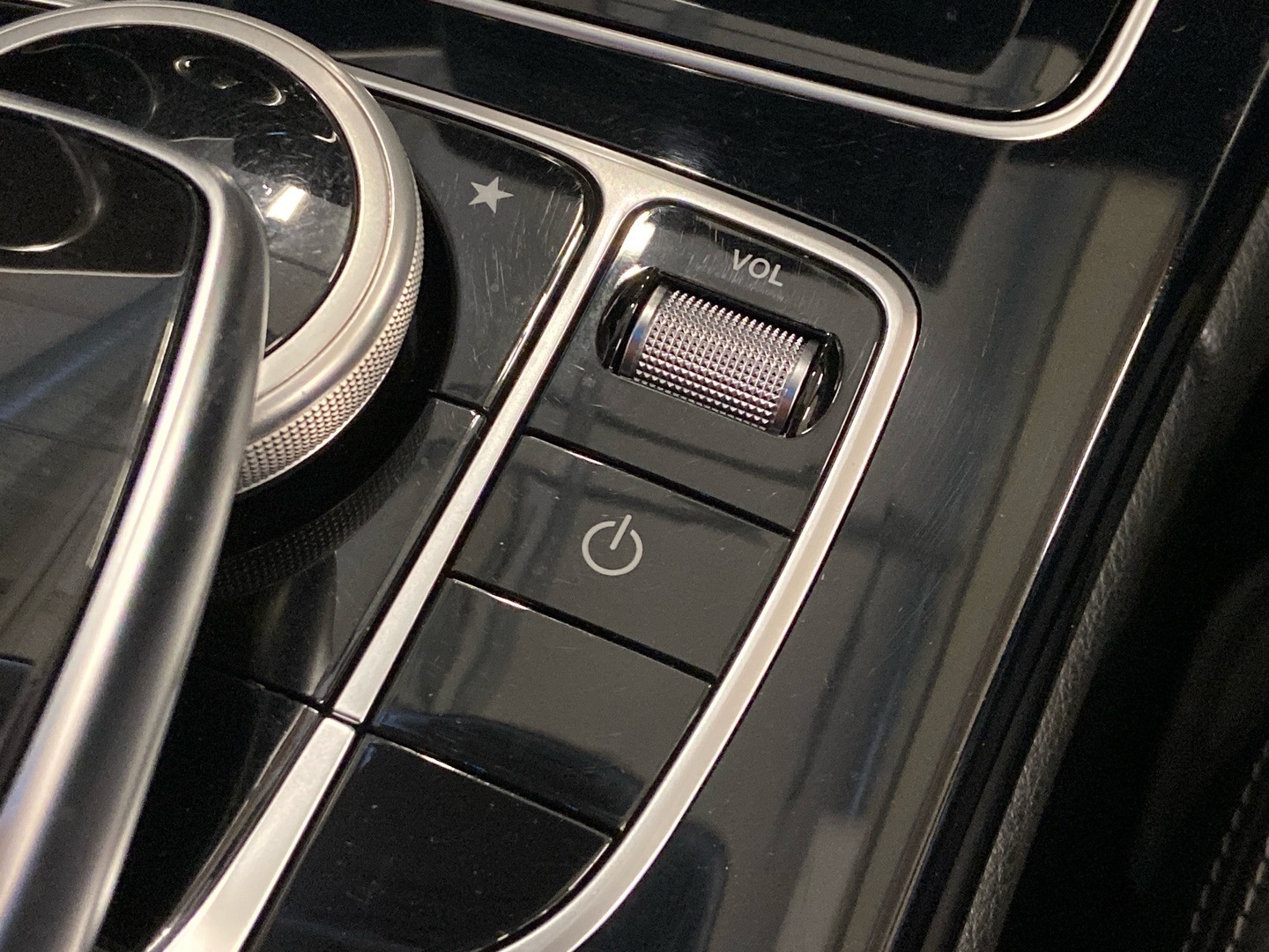 MERCEDES-BENZ C 2018