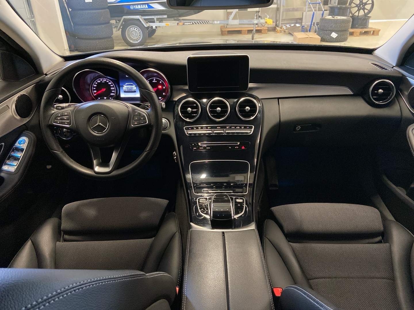 MERCEDES-BENZ C 2018