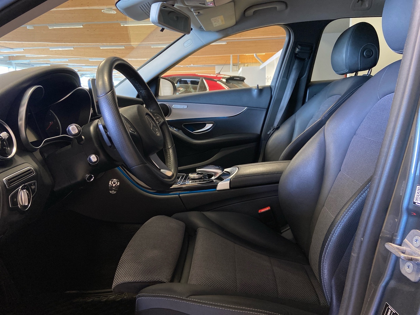 MERCEDES-BENZ C 2018