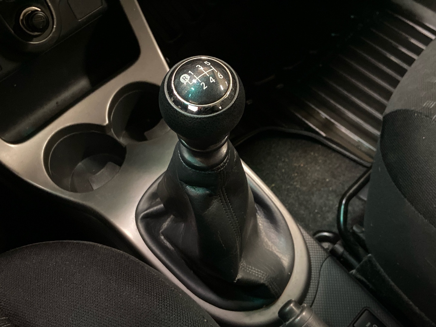 TOYOTA Urban Cruiser 2012