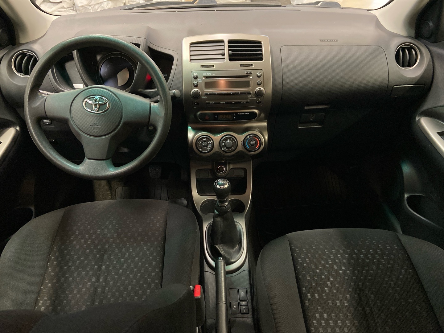 TOYOTA Urban Cruiser 2012