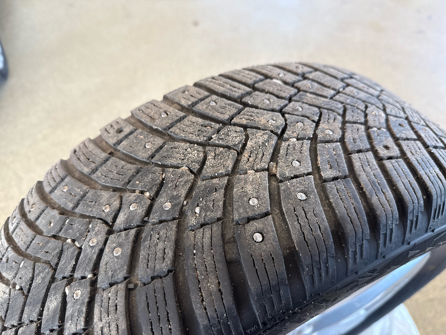 VOLKSWAGEN Touran 2016