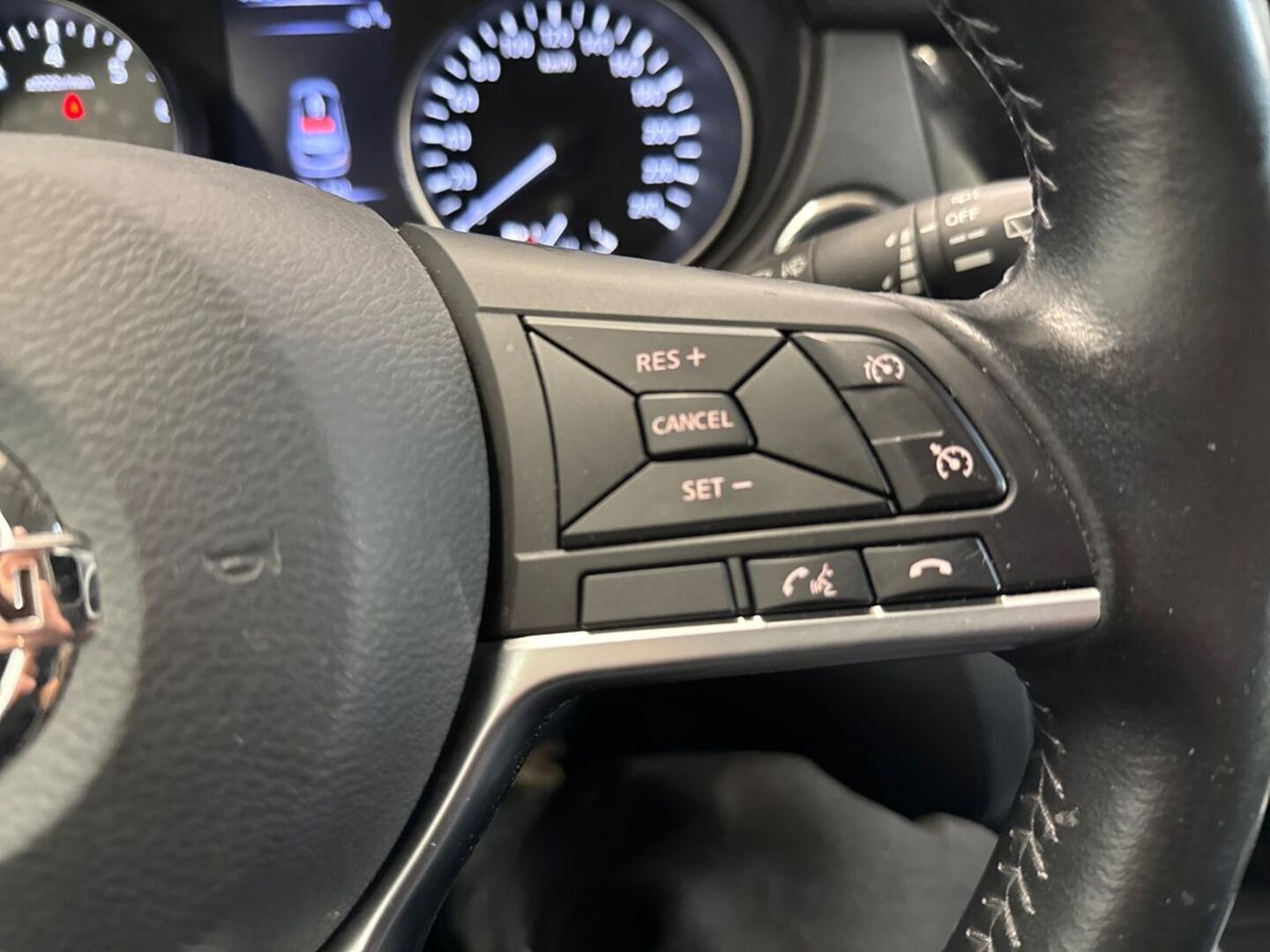 NISSAN Qashqai 2018