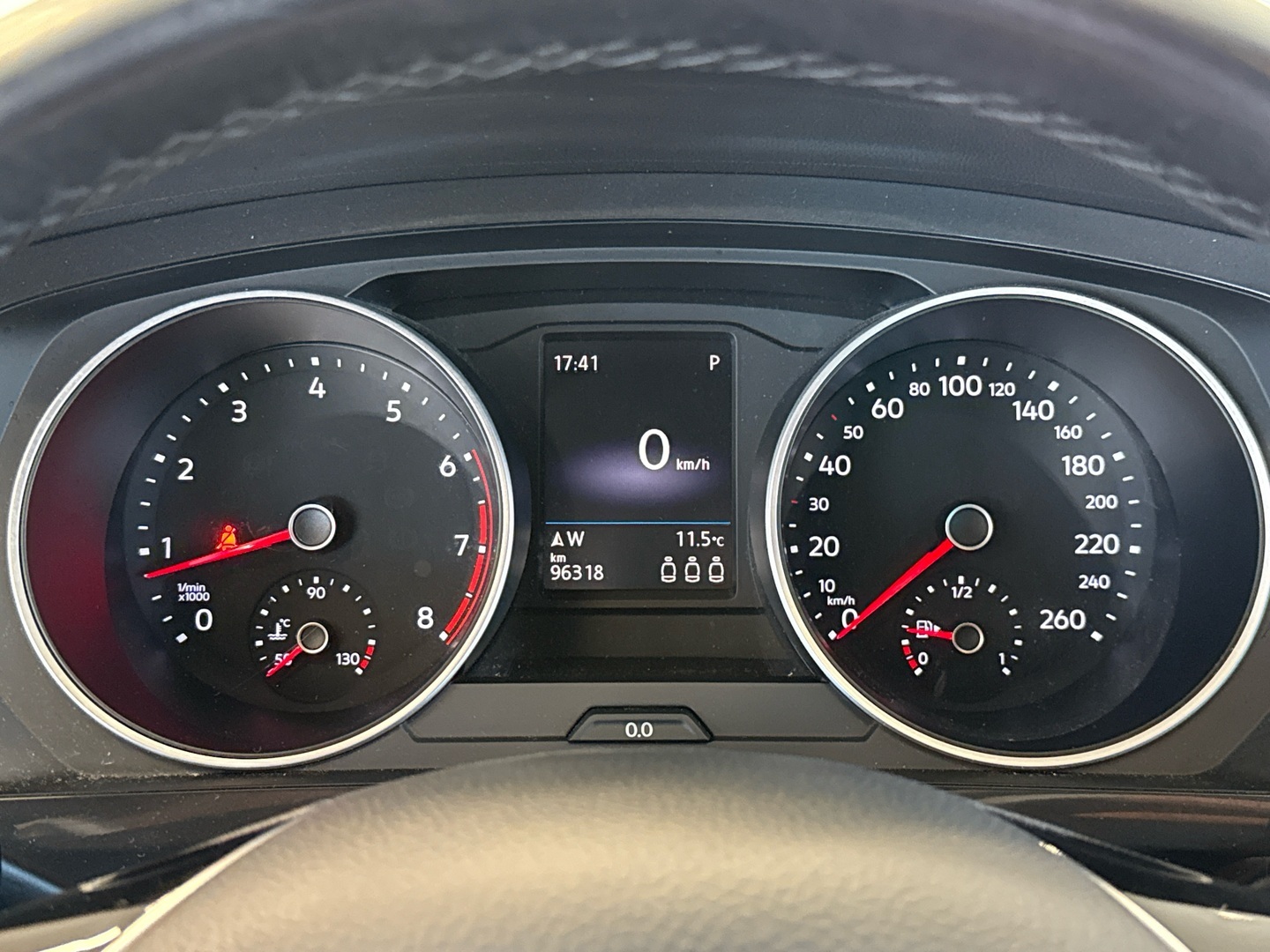 VOLKSWAGEN Tiguan 13