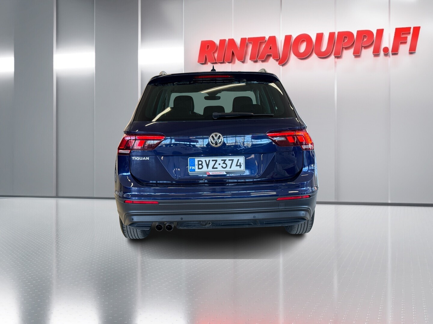 VOLKSWAGEN Tiguan 4