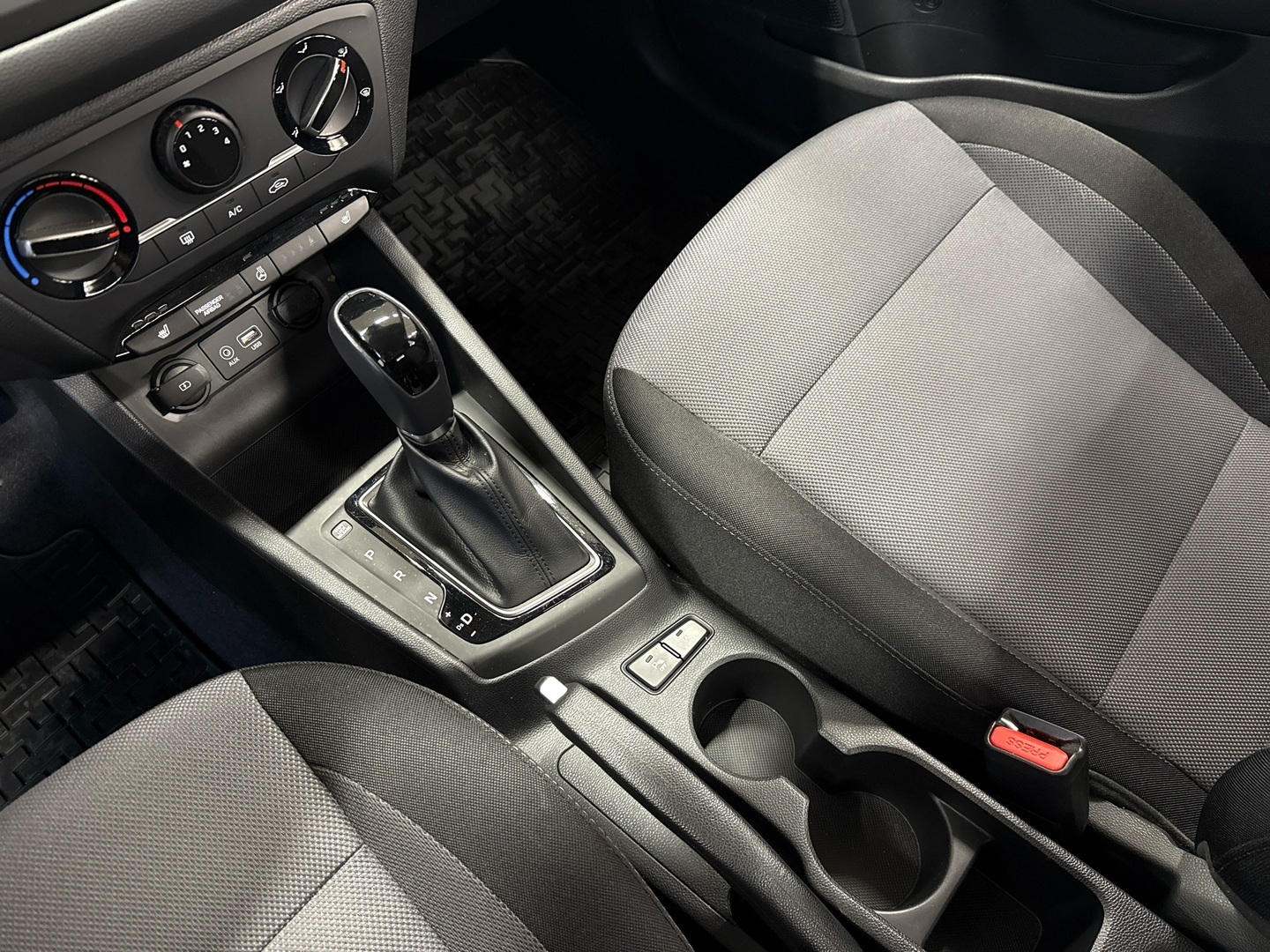 HYUNDAI i20 Hatchback 2019