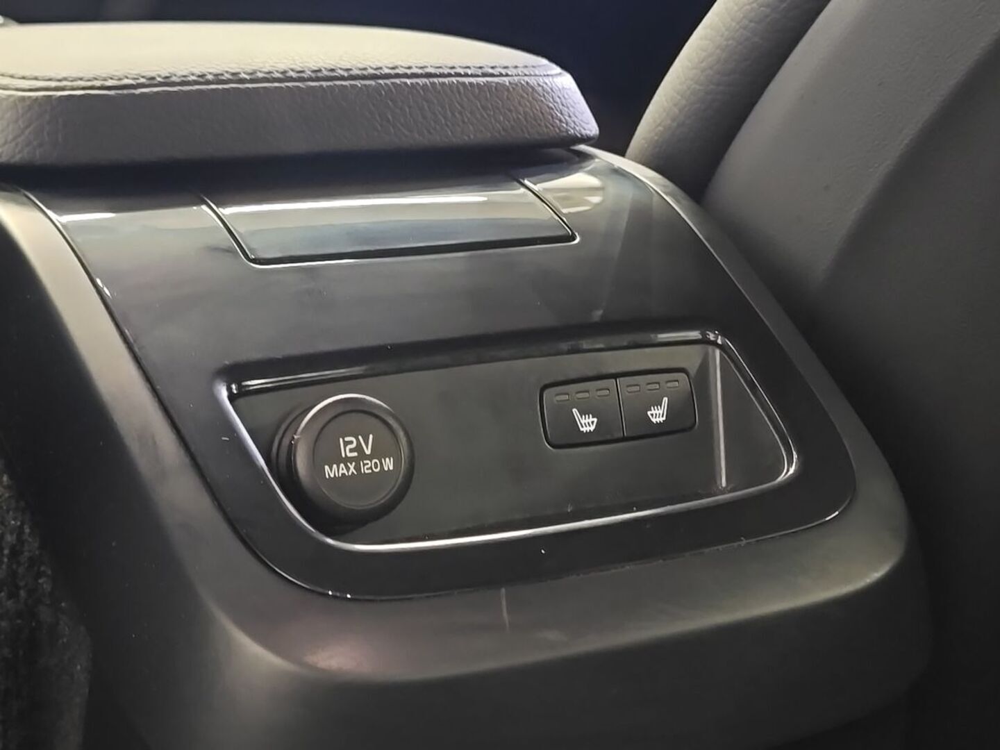 VOLVO S60 11
