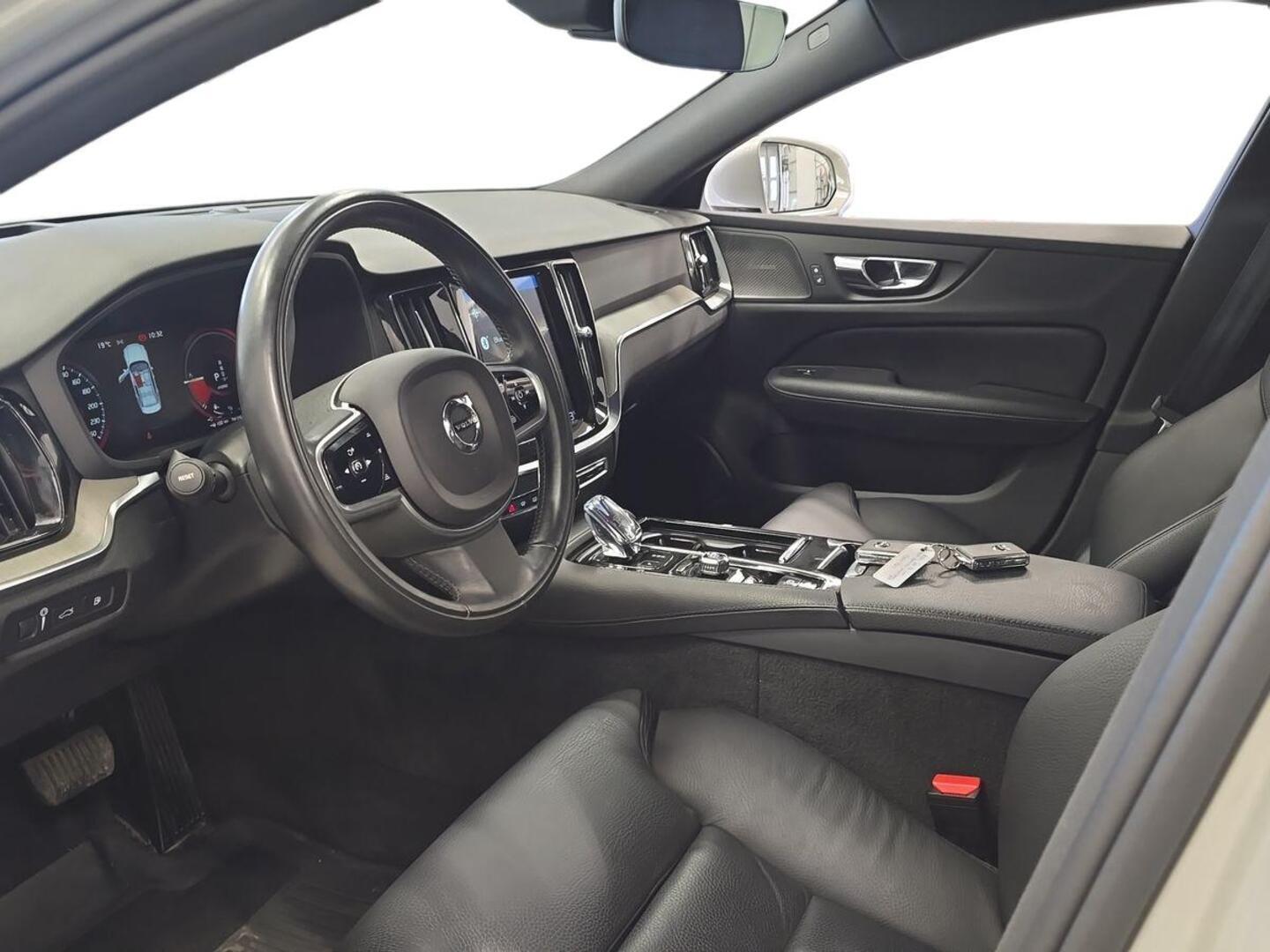 VOLVO S60 13