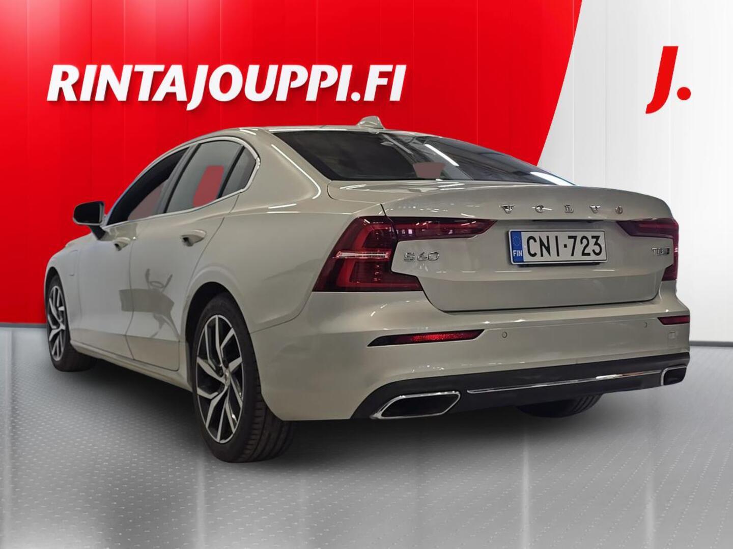 VOLVO S60 2