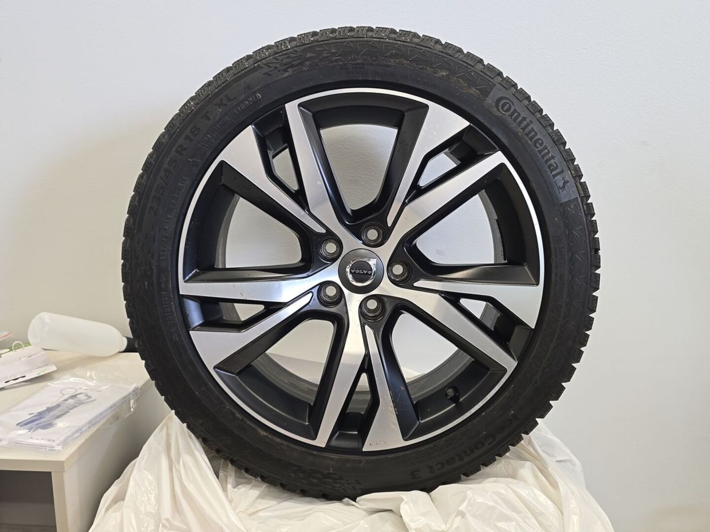 VOLVO S60 27