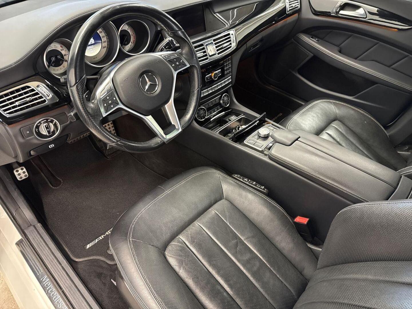 MERCEDES-BENZ CLS 2011