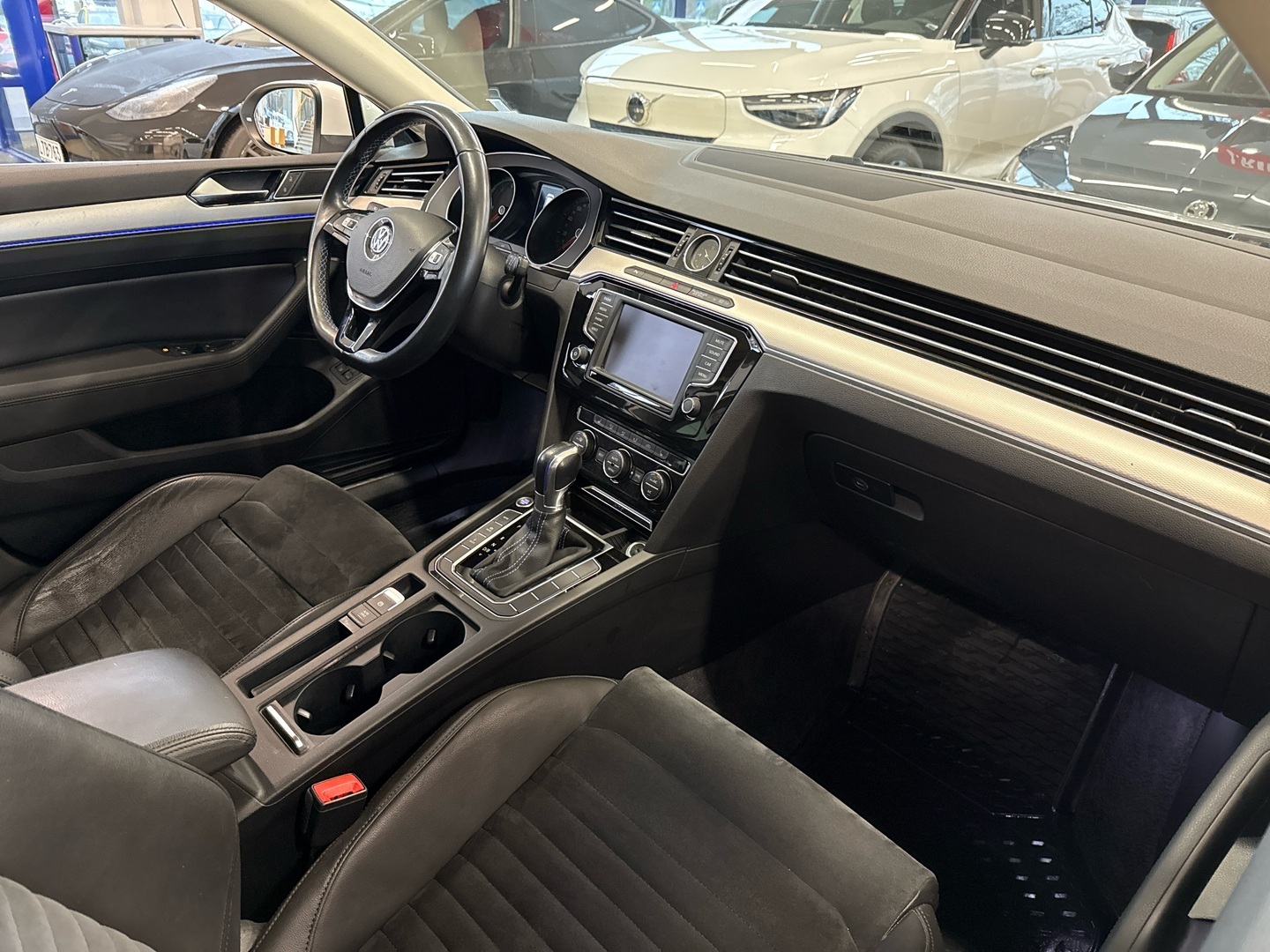 VOLKSWAGEN Passat 2016