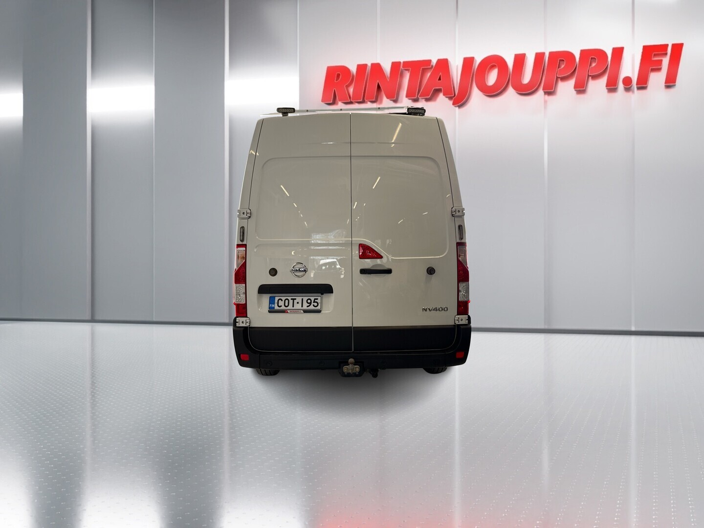 NISSAN NV400 2021
