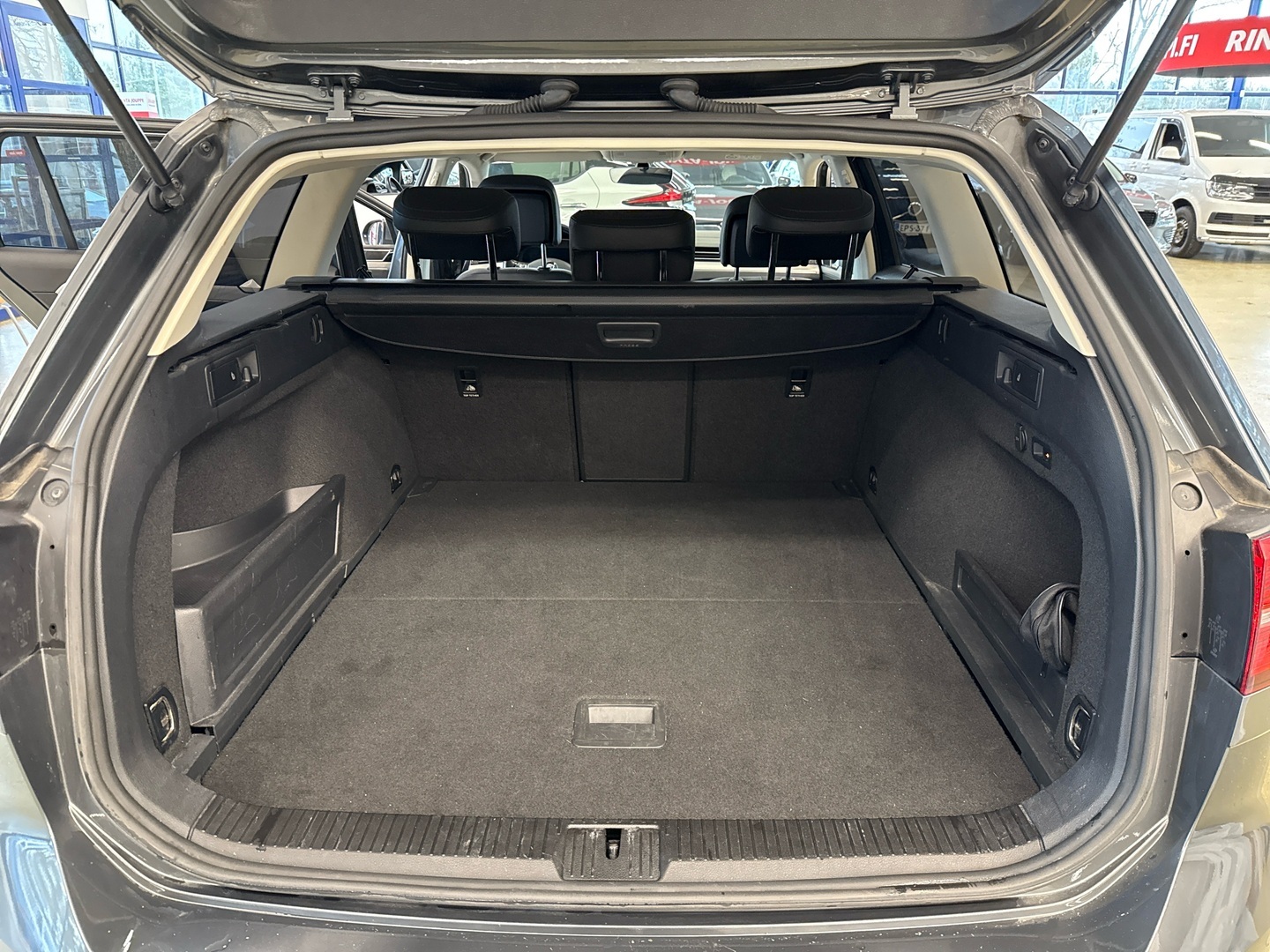 VOLKSWAGEN Passat 2017