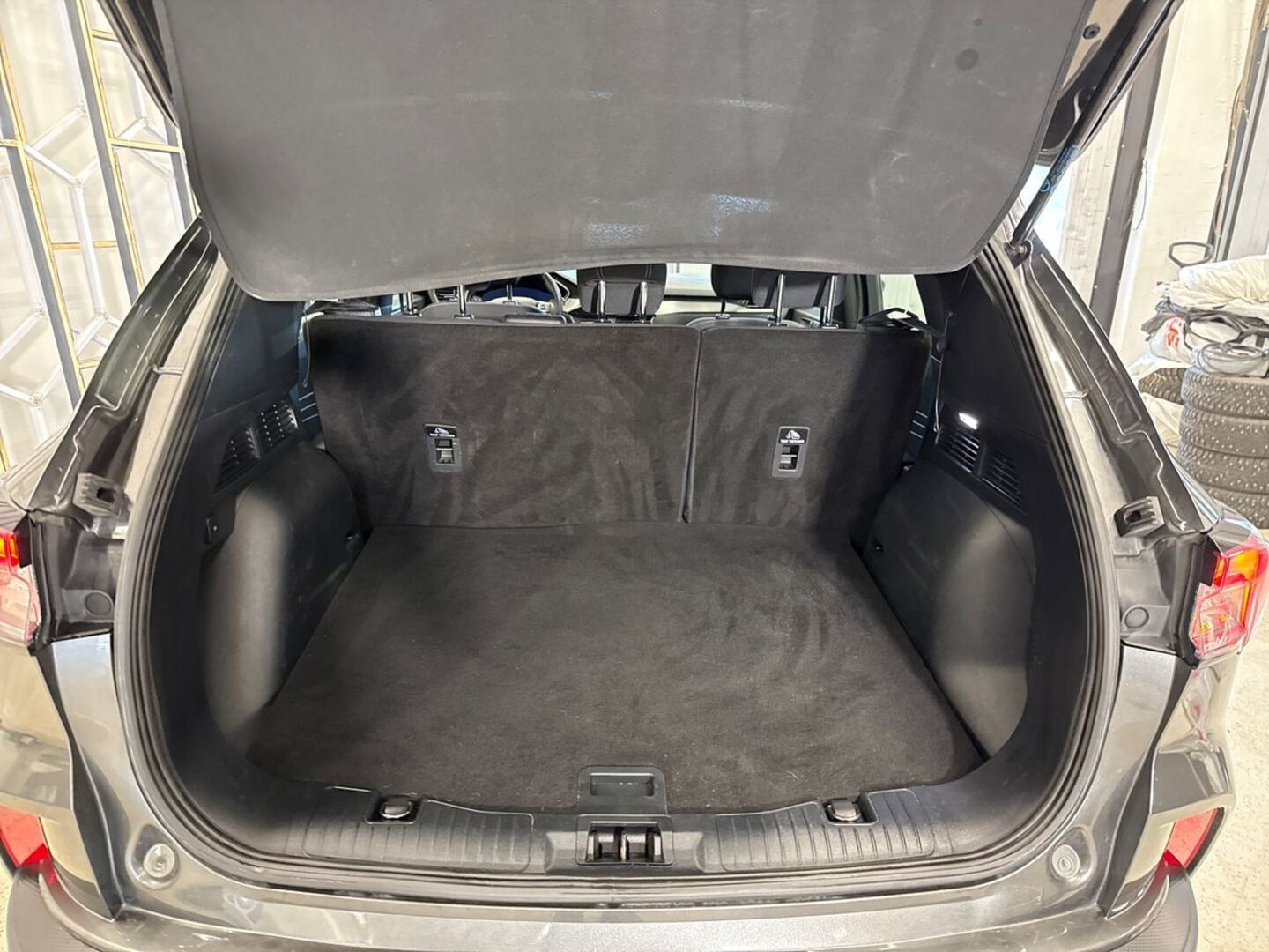 FORD Kuga 11