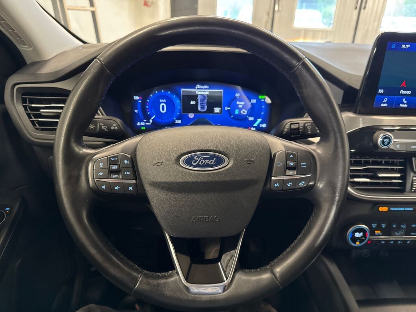 FORD Kuga 19