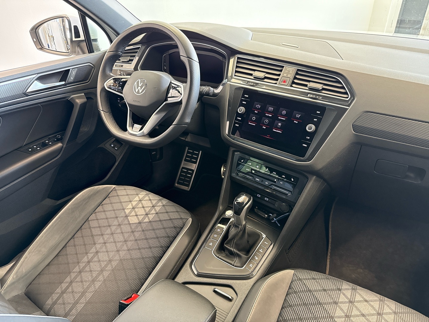 VOLKSWAGEN Tiguan 2022