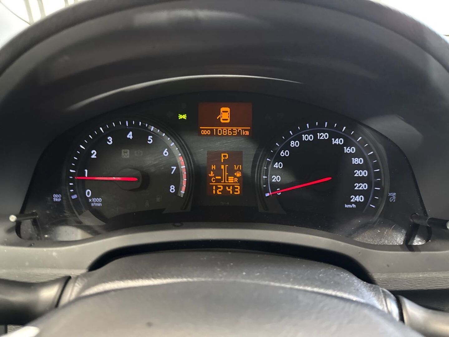 TOYOTA Avensis 2015