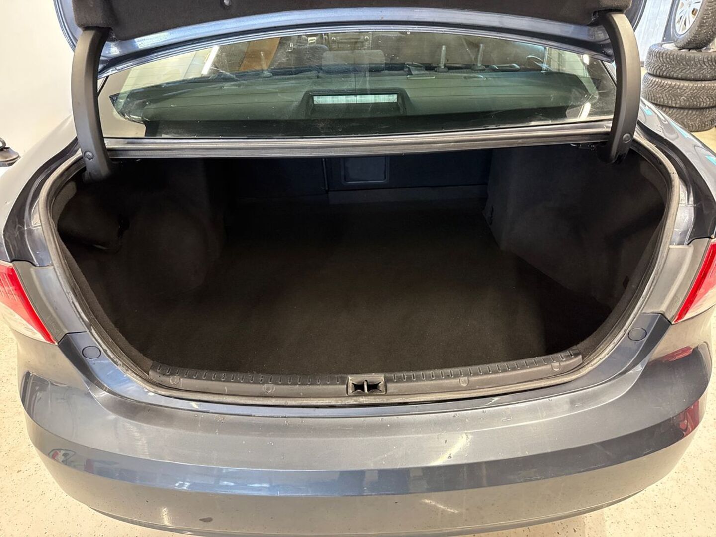 TOYOTA Avensis 2009