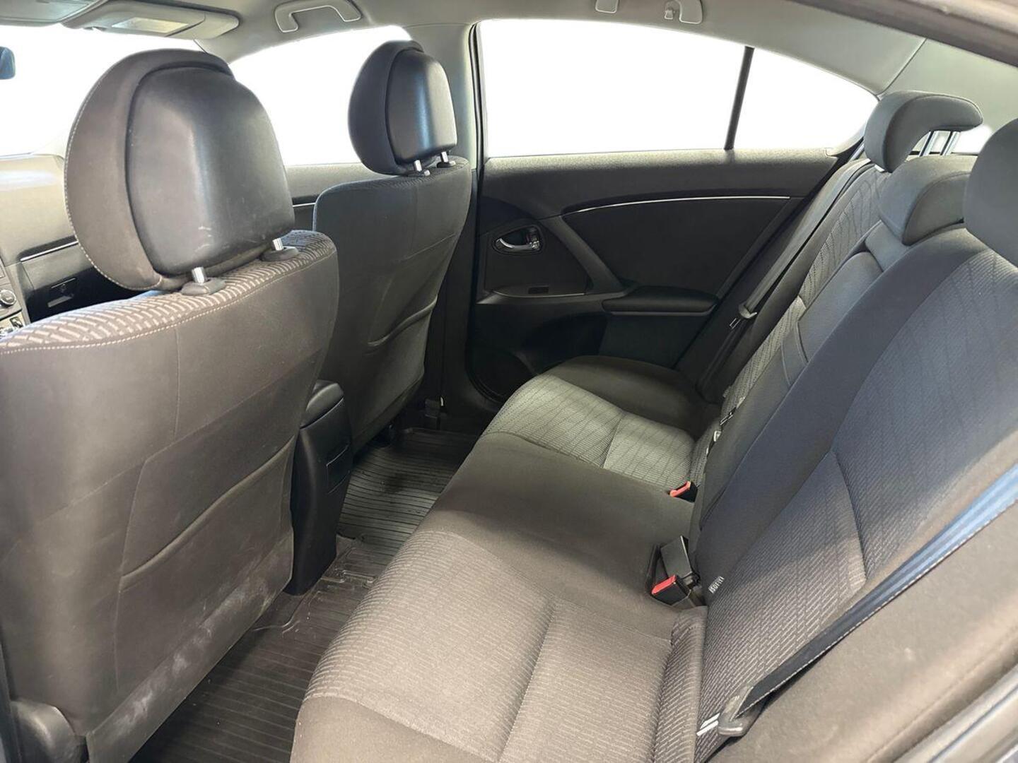 TOYOTA Avensis 2009