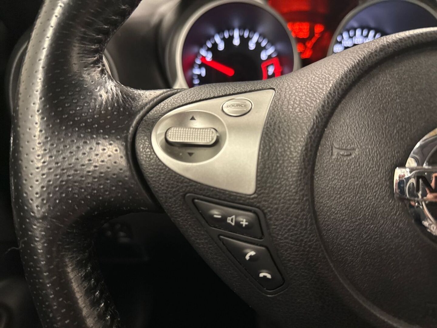 NISSAN Juke 2011