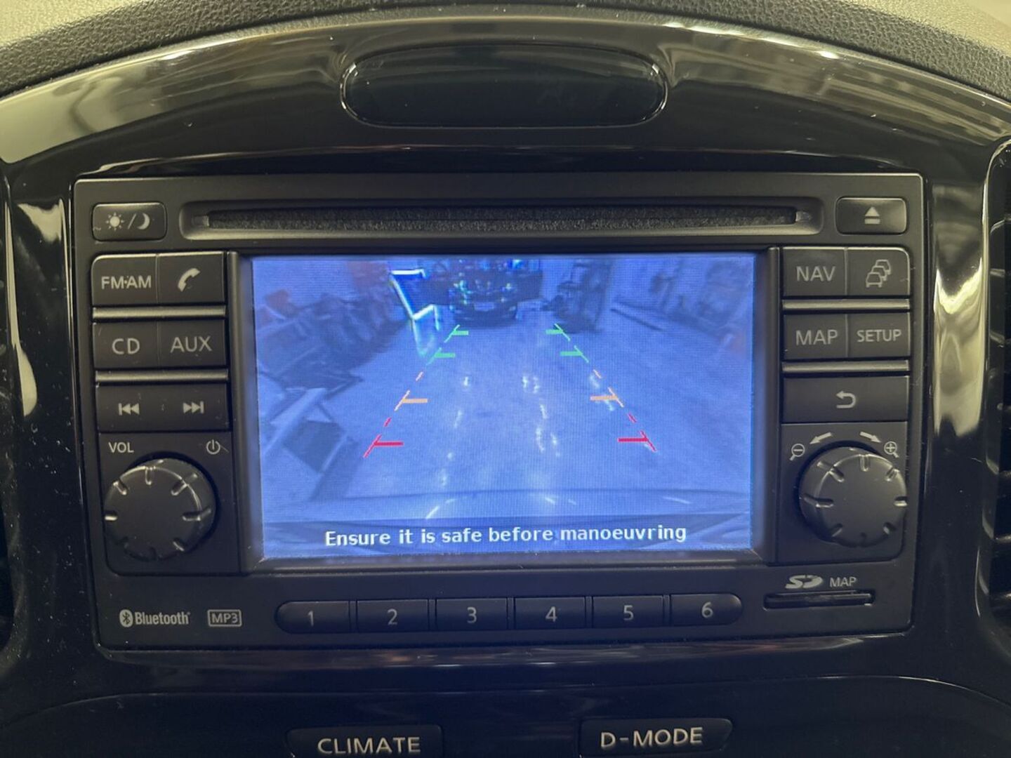 NISSAN Juke 2011